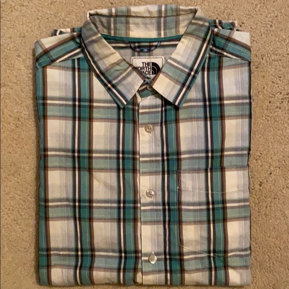 NWT - North Face - Men’s Plaid Short Sleeve Shirt